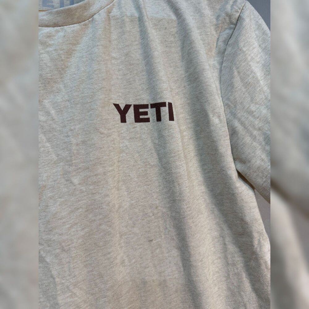 Men's Cream YETI "A Bit Broncy" S/S Tee Size S - Picture 3 of 7